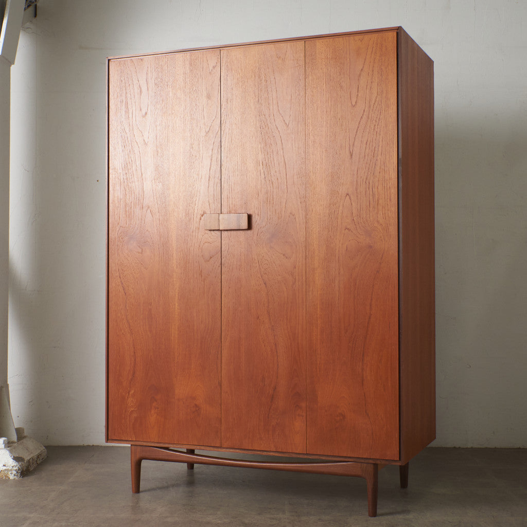 Danish ワードローブ