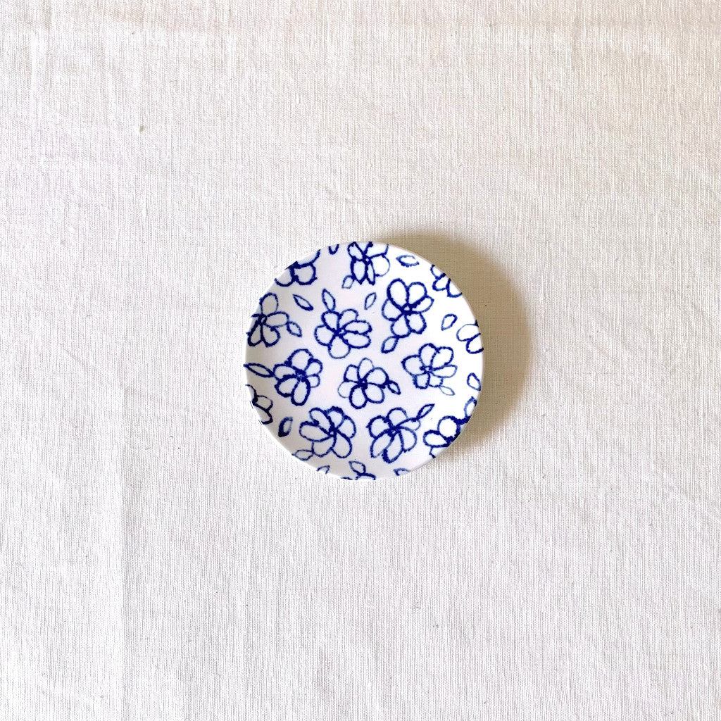 マリアンヌハルバーグ 瀬戸焼 豆皿 花柄