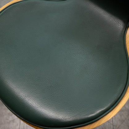 セブンチェア / フロントパディング