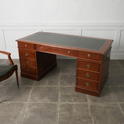 スペイン製 クラシック 両袖デスク