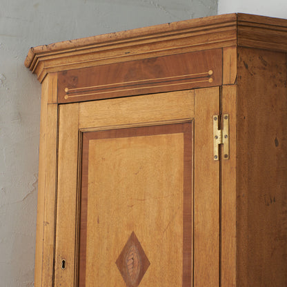 ストリップド加工 スモールコーナーキャビネット