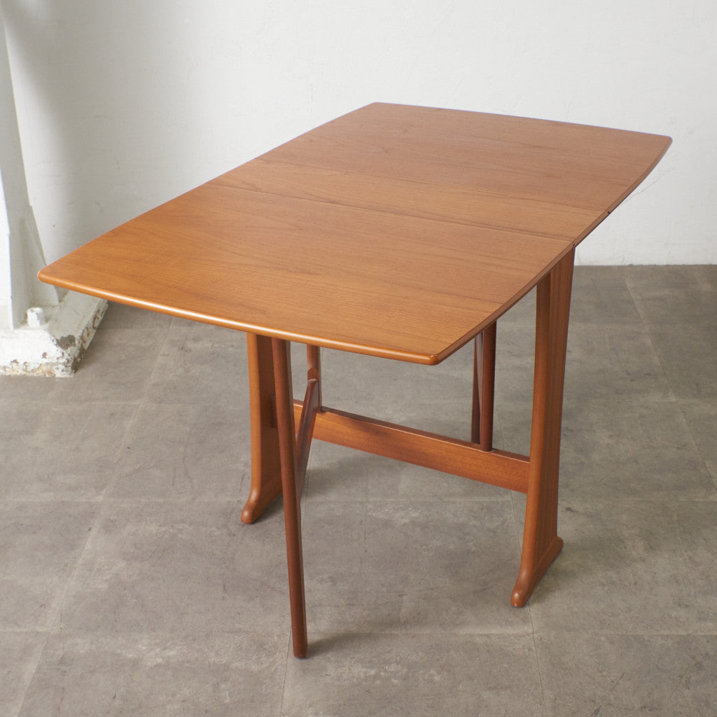 ドロップリーフ ゲートレッグテーブル