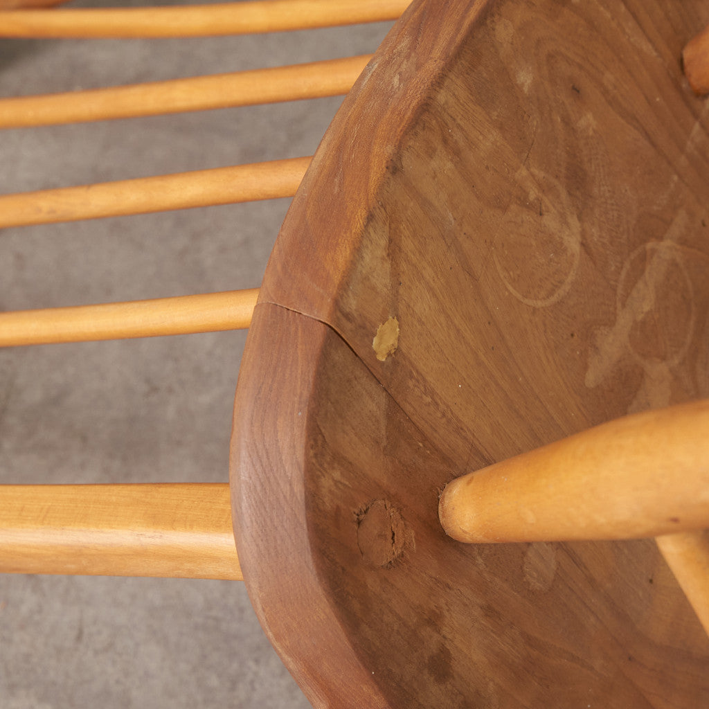 4本スポーク フープバックチェア