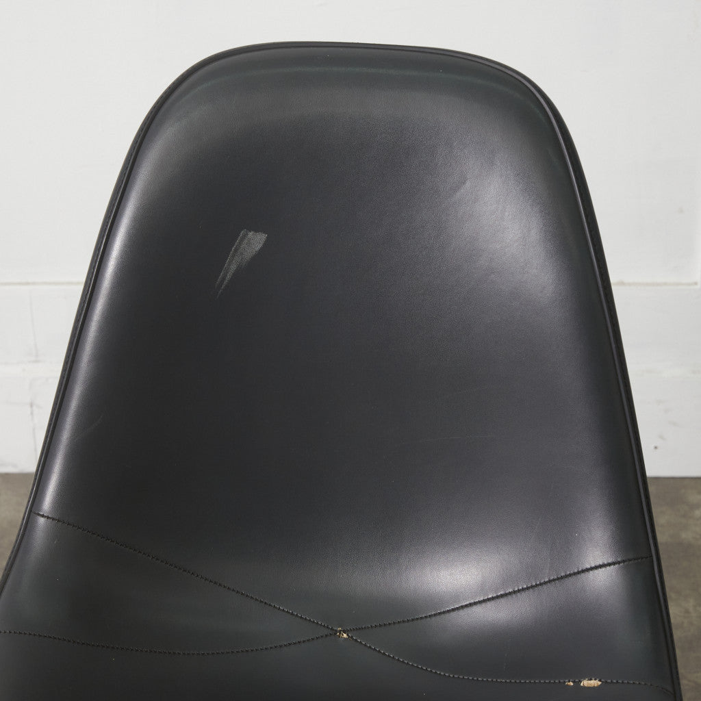 サイドシェルチェア スタッキングベース