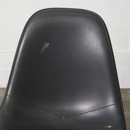 サイドシェルチェア スタッキングベース