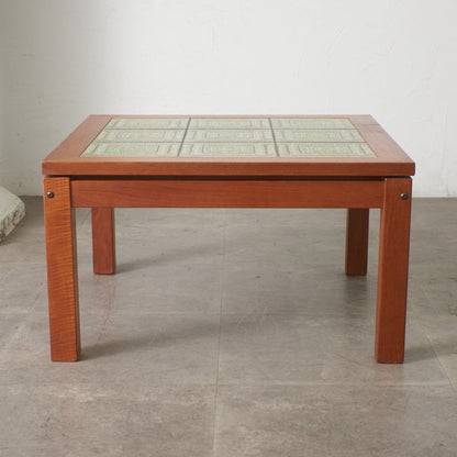 デンマーク製 ヴィンテージ タイルトップ コーヒーテーブル