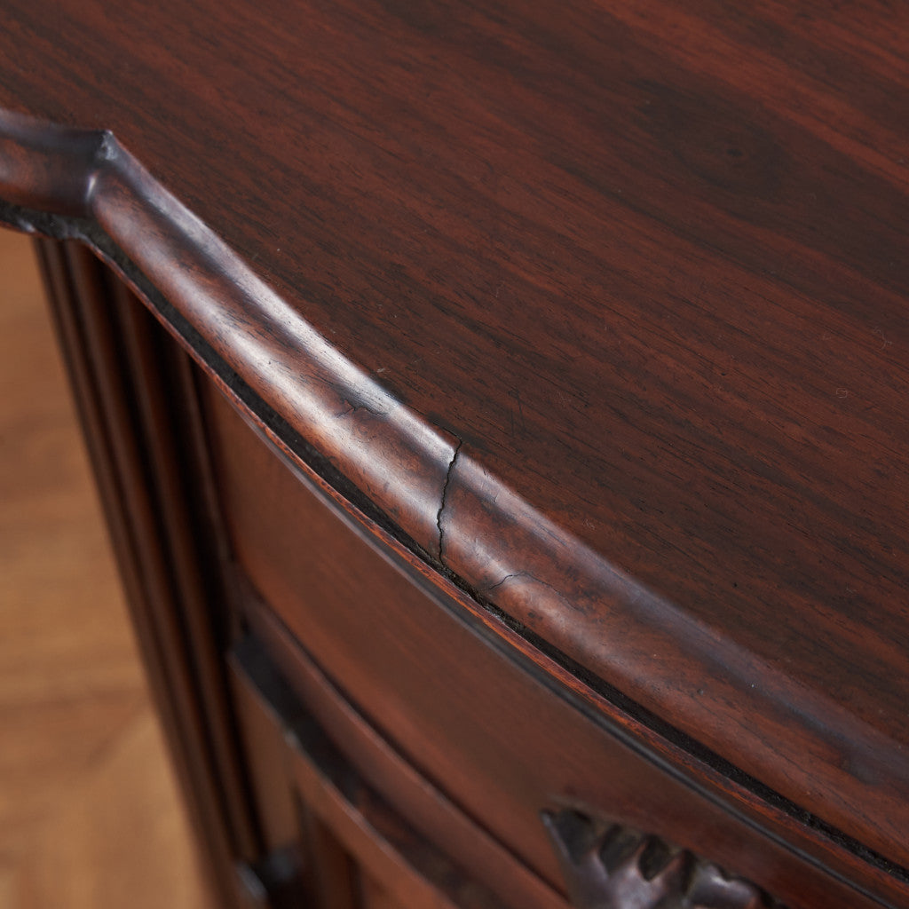 西洋クラシック ウォールナット材キャビネット