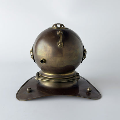 潜水ヘルメット型オブジェ