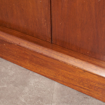 英国ヴィンテージ ガラスキャビネット