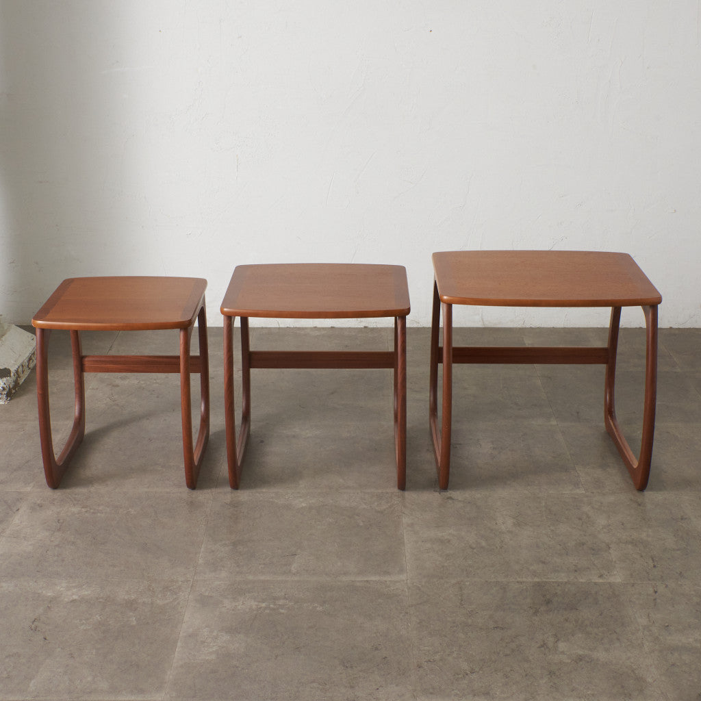 Burlington ネストテーブル