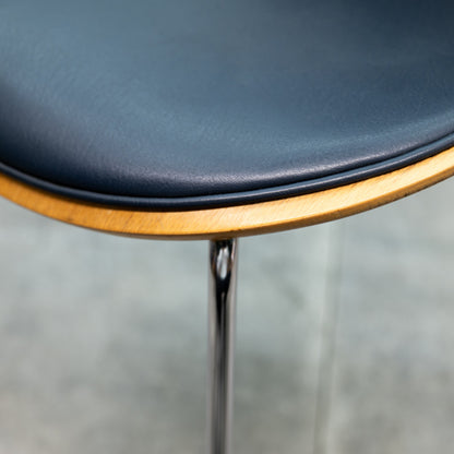 セブンチェア / フロントパディング