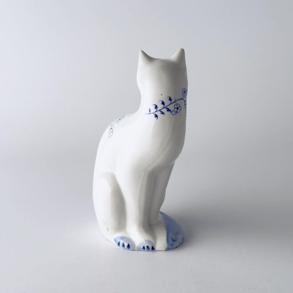 英国ヴィンテージ 猫のフィギュリン