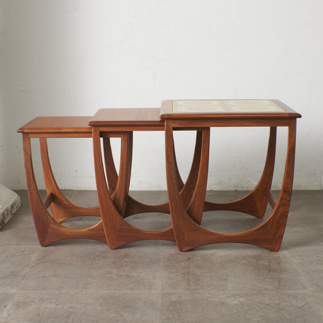 Astro セラミックタイルトップ ネストテーブル – rocca rocca