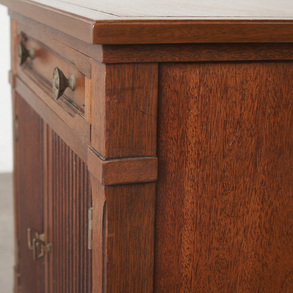 TRIUNE ナイトテーブル