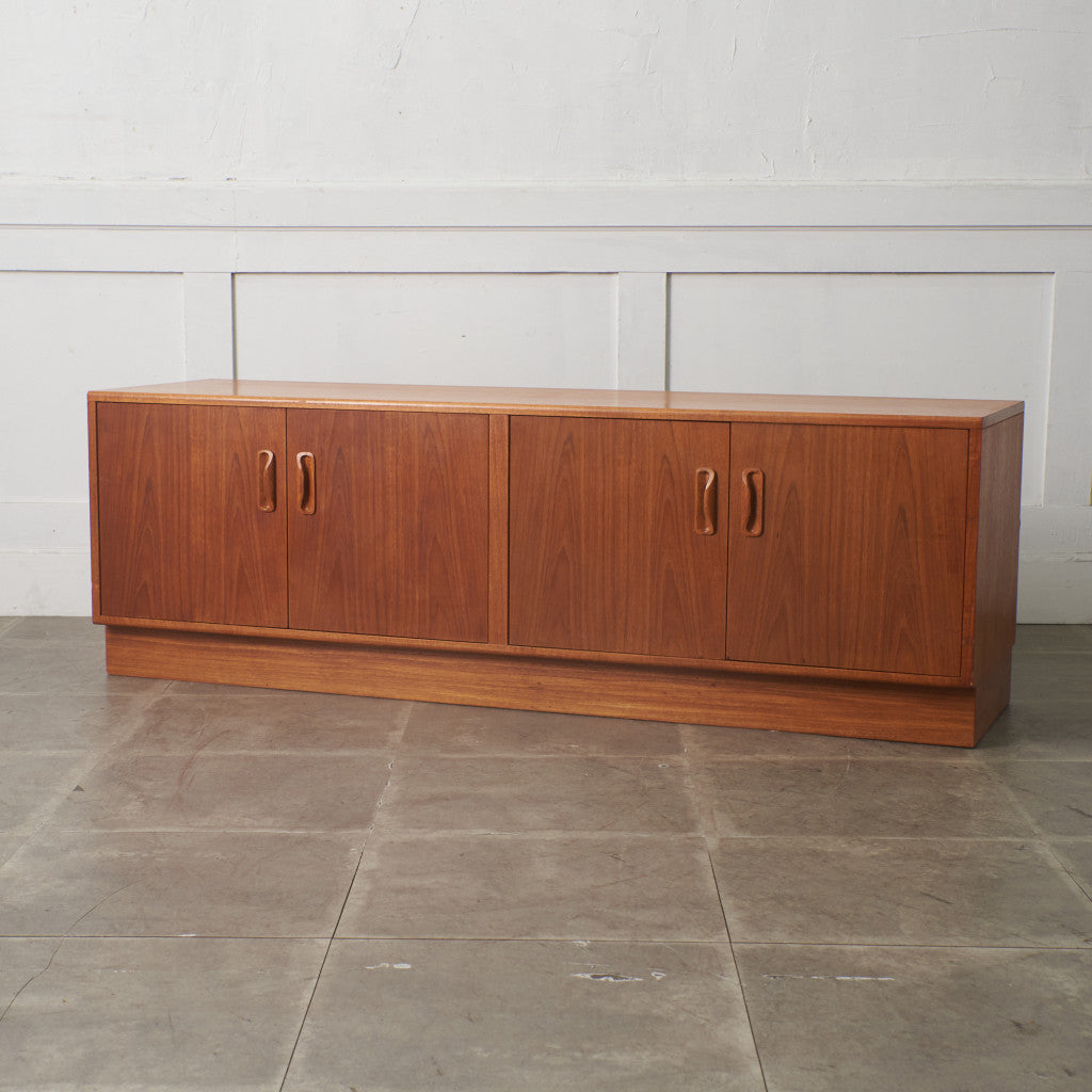 Fresco ヴィンテージ サイドボード