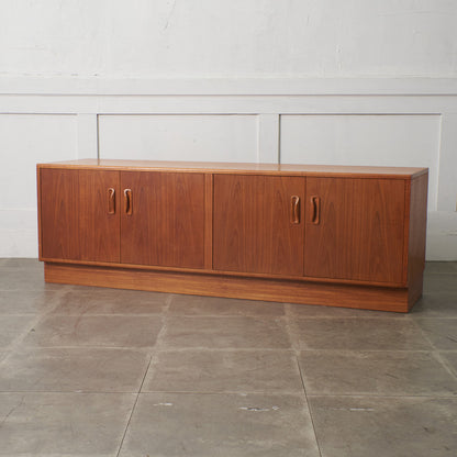 Fresco ヴィンテージ サイドボード