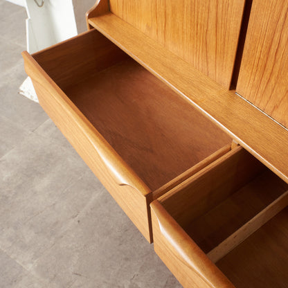 S-Form ヴィンテージ ハイサイドボード