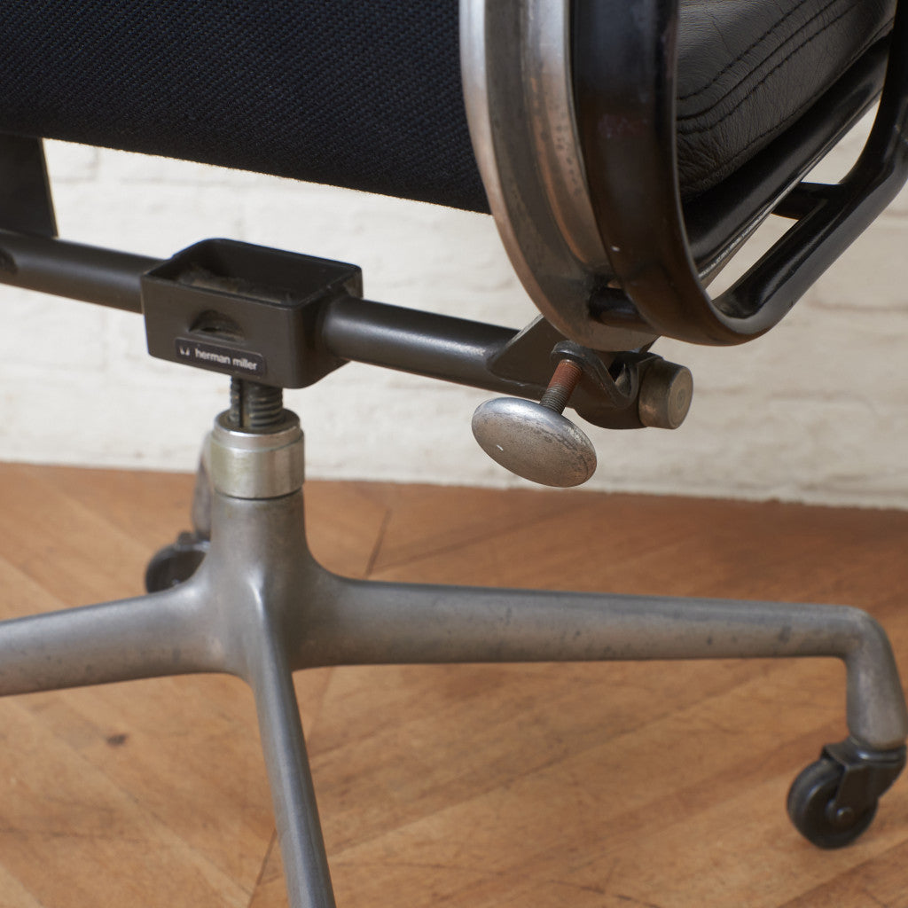 イームズ ソフトパッド マネジメントチェア