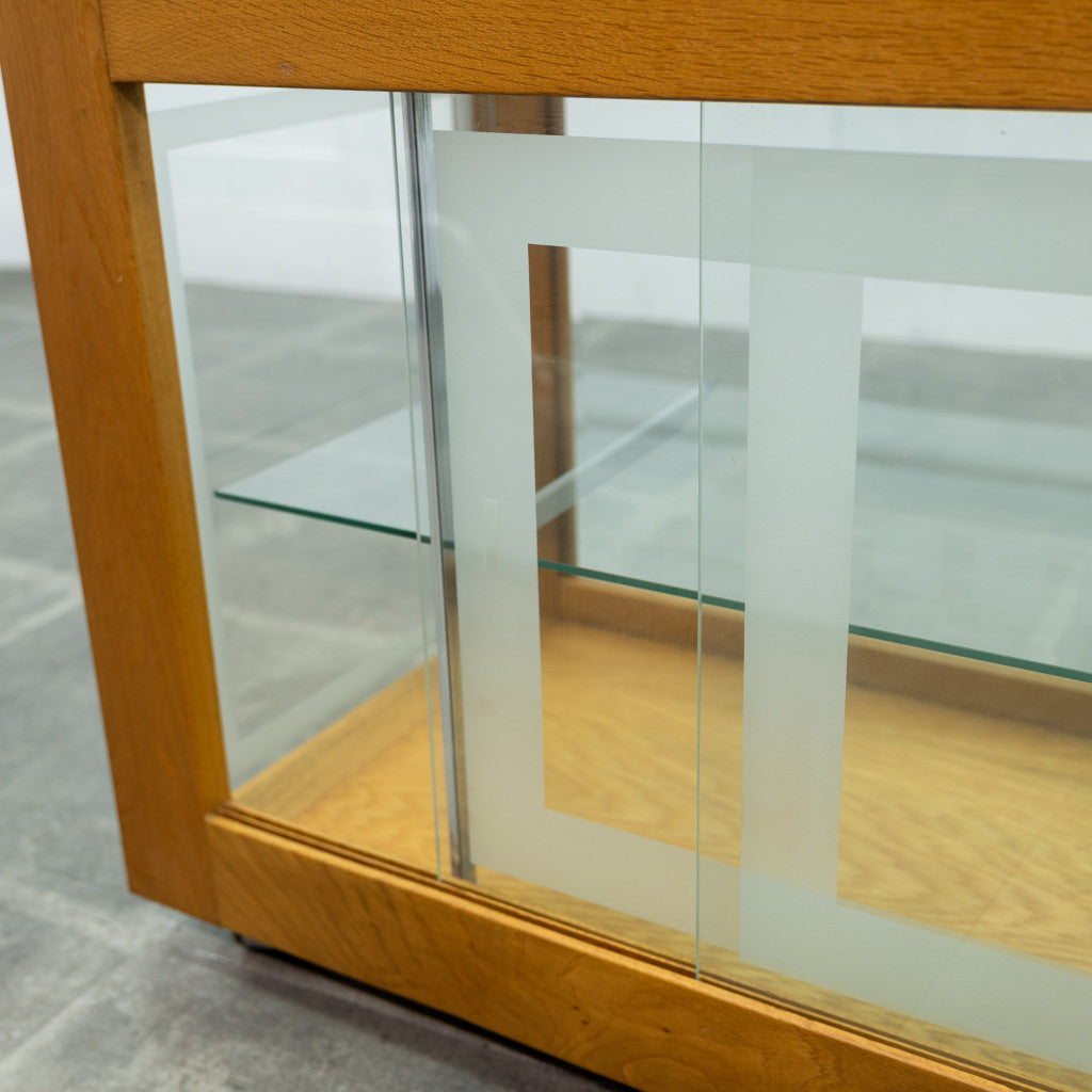 キャスター付きショーケース