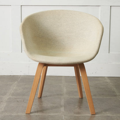 ABOUT A CHAIR アバウト ア チェア