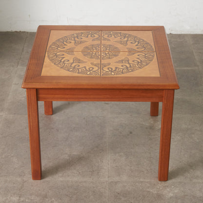 デンマーク製 ヴィンテージ タイルトップ コーヒーテーブル