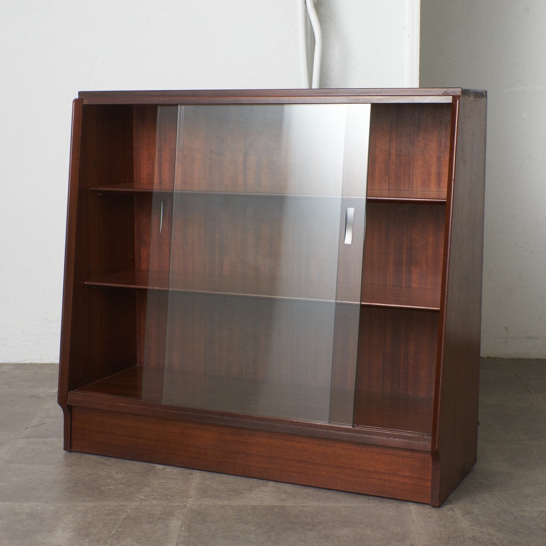 Brandon ガラスキャビネット