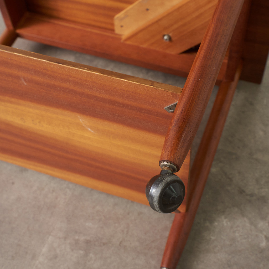 英国ヴィンテージ ターンリーフ ティートロリー