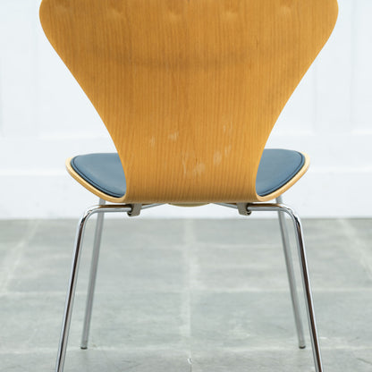 セブンチェア / フロントパディング