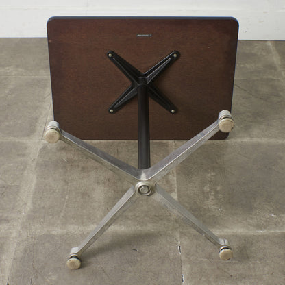 イームズ コントラクトベース テーブル