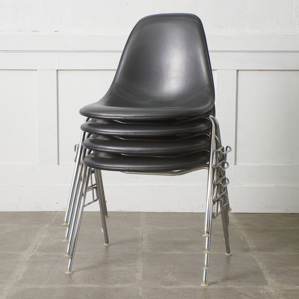 1/2 イームズ　スタッキングベース　サイドシェルチェア　ハーマンミラー サイドシェルチェア スタッキングベース｜ハーマンミラー Herman