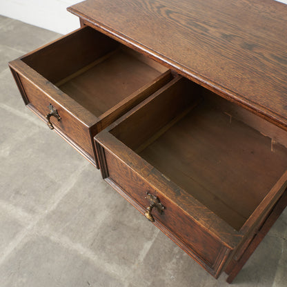 英国アンティーク 3段チェスト
