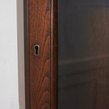 英国クラシック オーク材 コーナーキャビネット