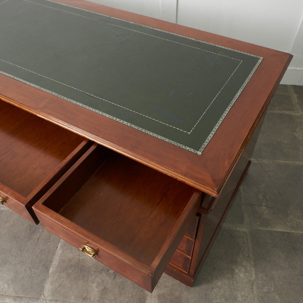 スペイン製 クラシック 両袖デスク