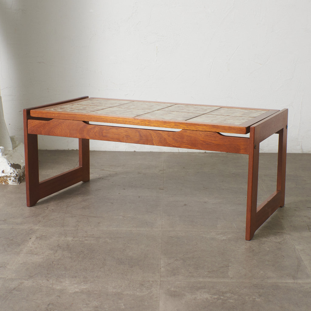 デンマークヴィンテージ タイルトップ コーヒーテーブル｜rocca rocca