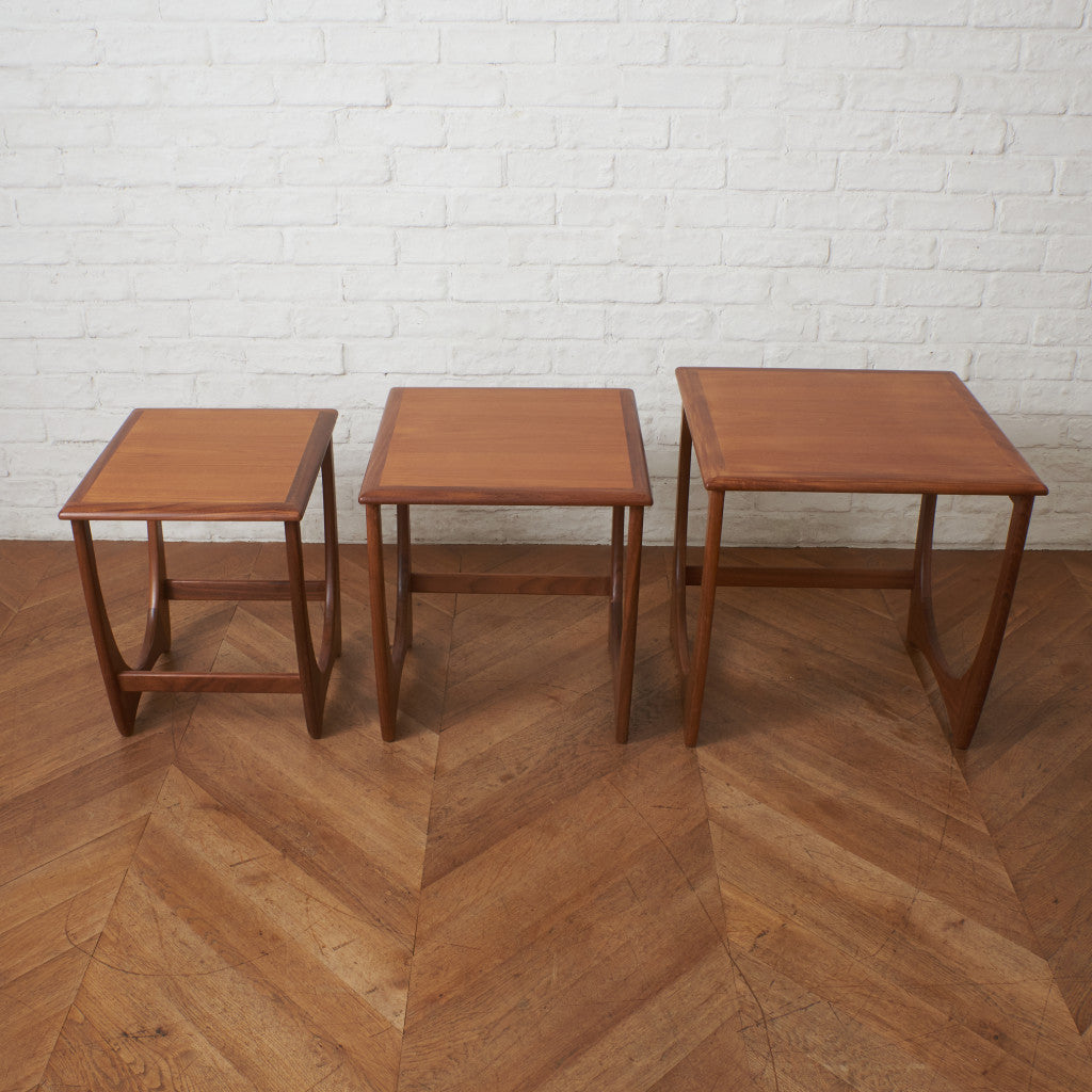 Astro ネストテーブル