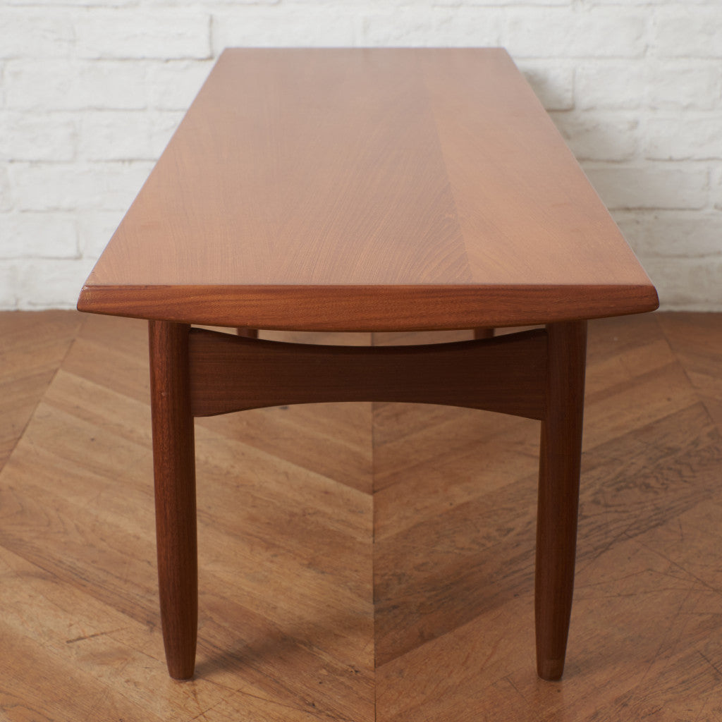 英国ヴィンテージ コーヒーテーブル – rocca rocca