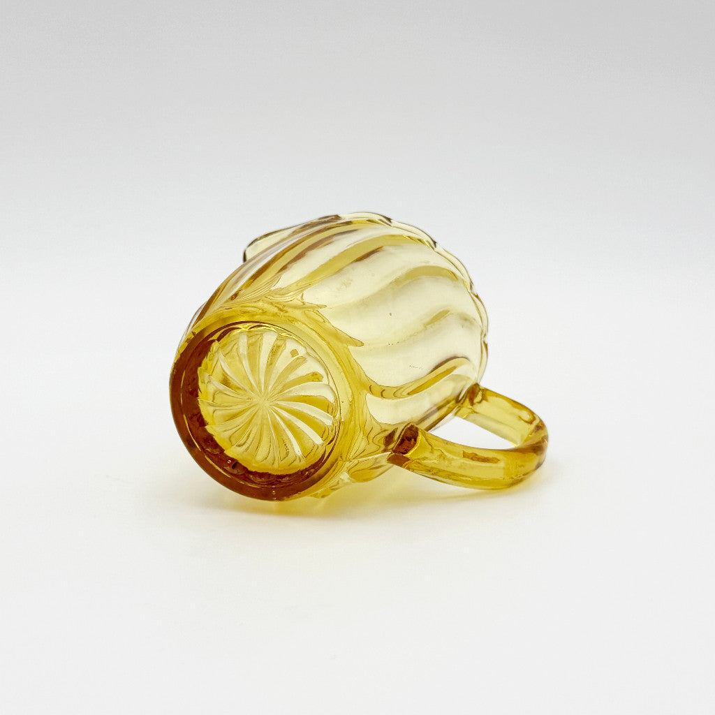 ガラス ミルクピッチャー