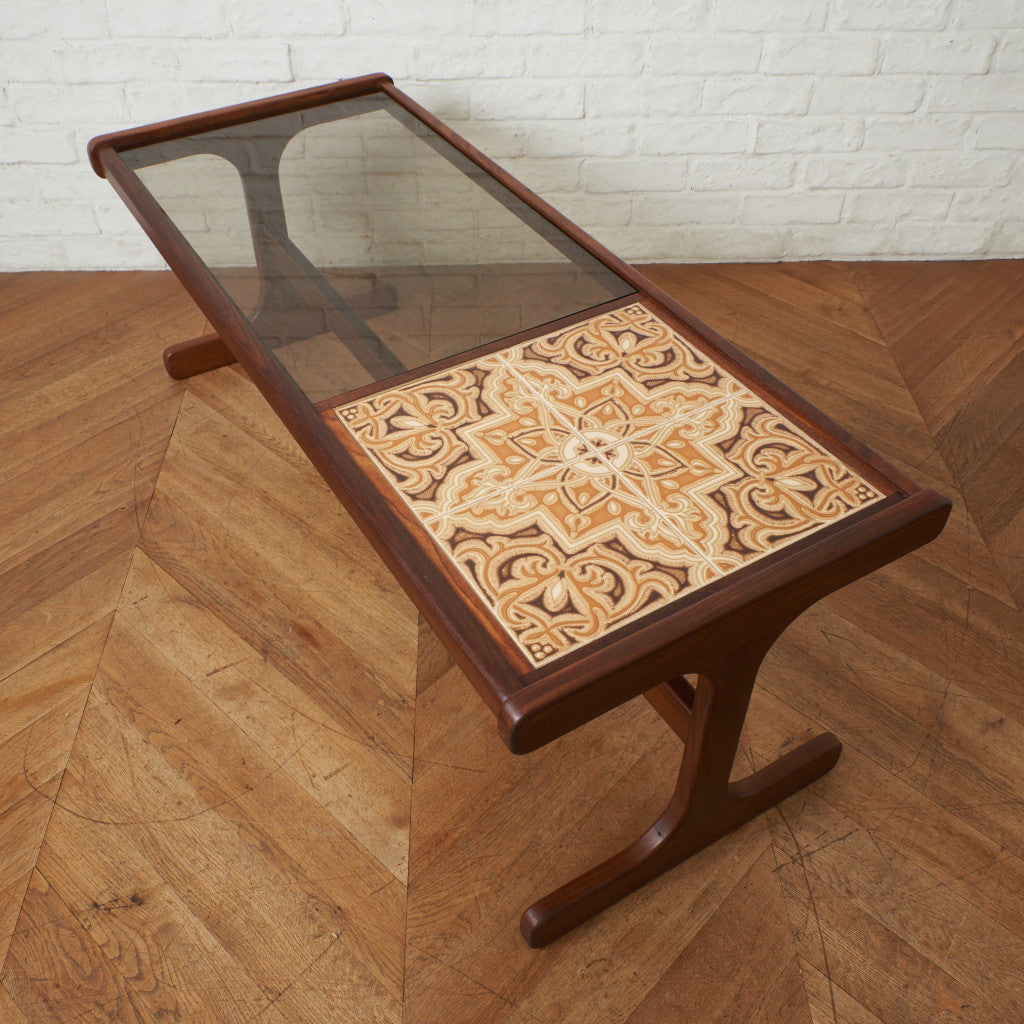 G-PLAN(ジープラン) /タイル ガラストップ コーヒーテーブル G-PLAN(ジープラン) / TILE & GLASS TOP COFFEE TABLE タイル