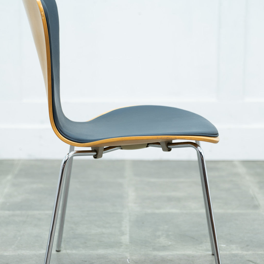 セブンチェア / フロントパディング