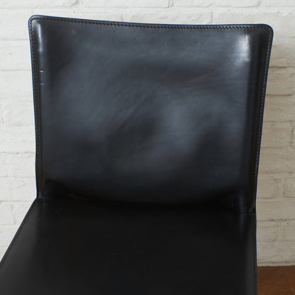 412 CAB アームレスチェア