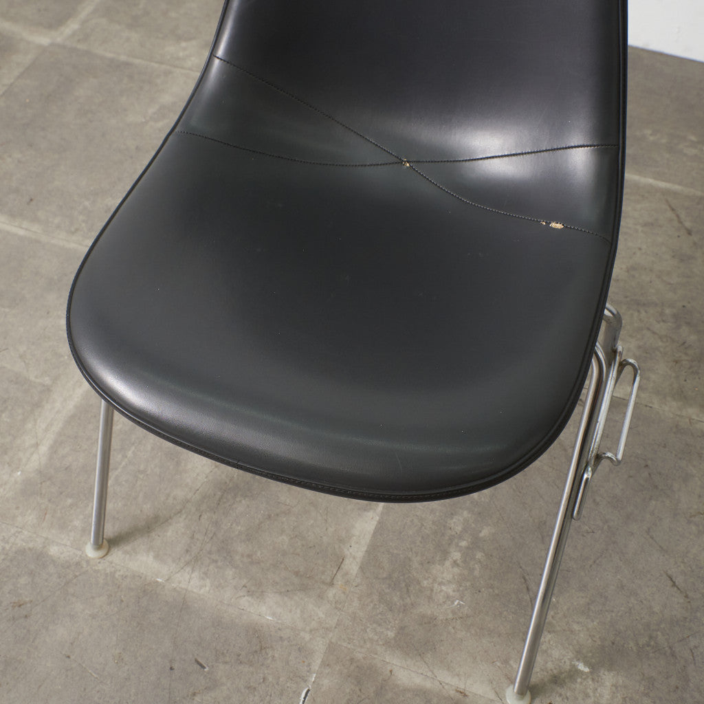 サイドシェルチェア スタッキングベース