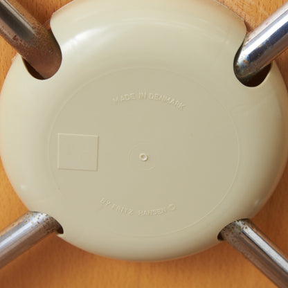 セブンチェア / ビーチ