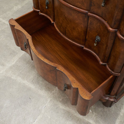 サイドチェスト