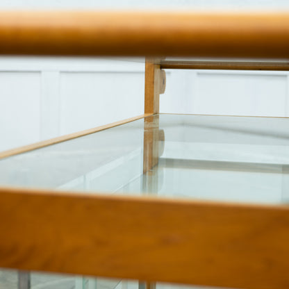 キャスター付きショーケース