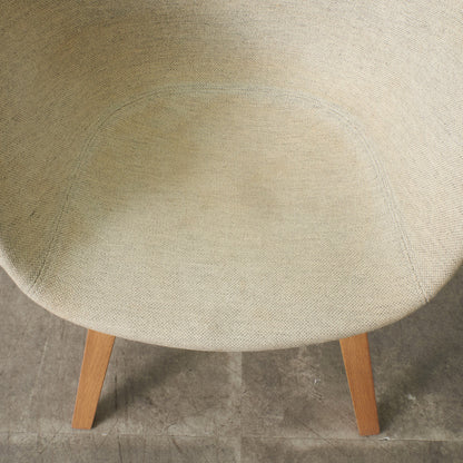 ABOUT A CHAIR アバウト ア チェア