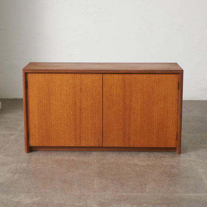 Form FIVE キャビネット