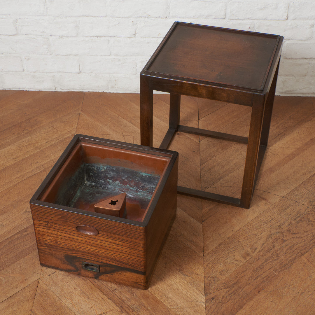 台付き 角火鉢 – rocca rocca