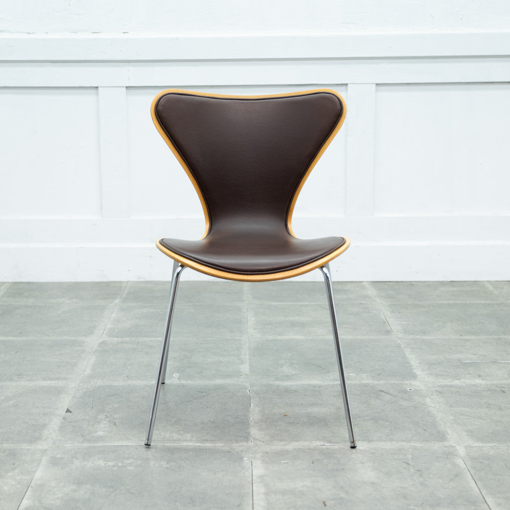 セブンチェア / フロントパディング