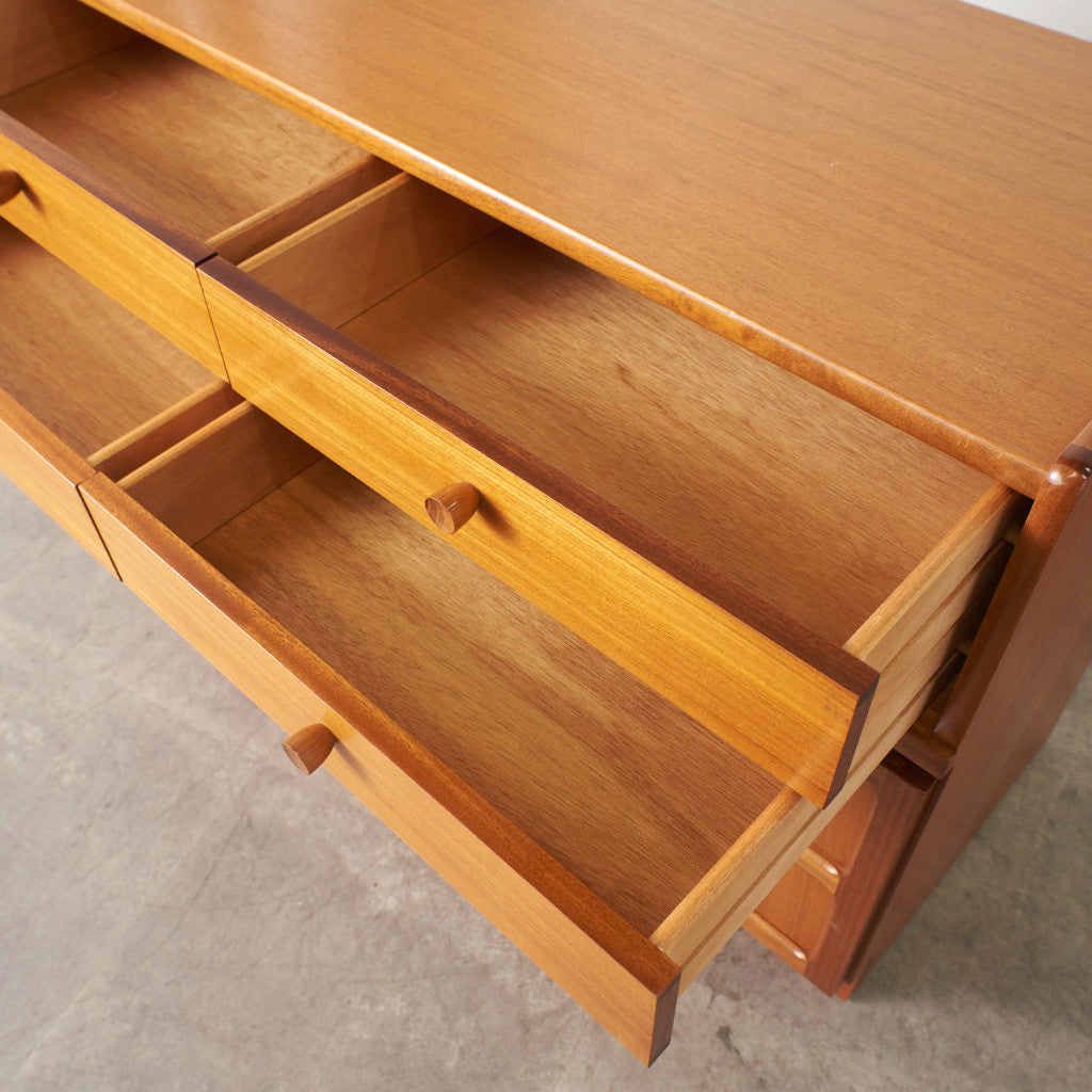 十字扉 ヴィンテージ サイドボード