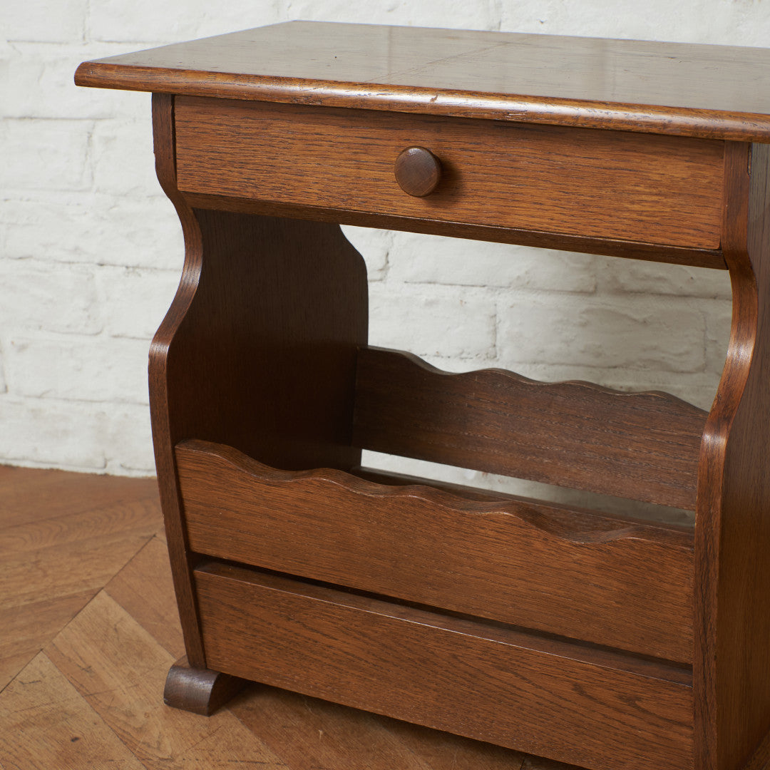 英国クラシック マガジンラック付きサイドテーブル